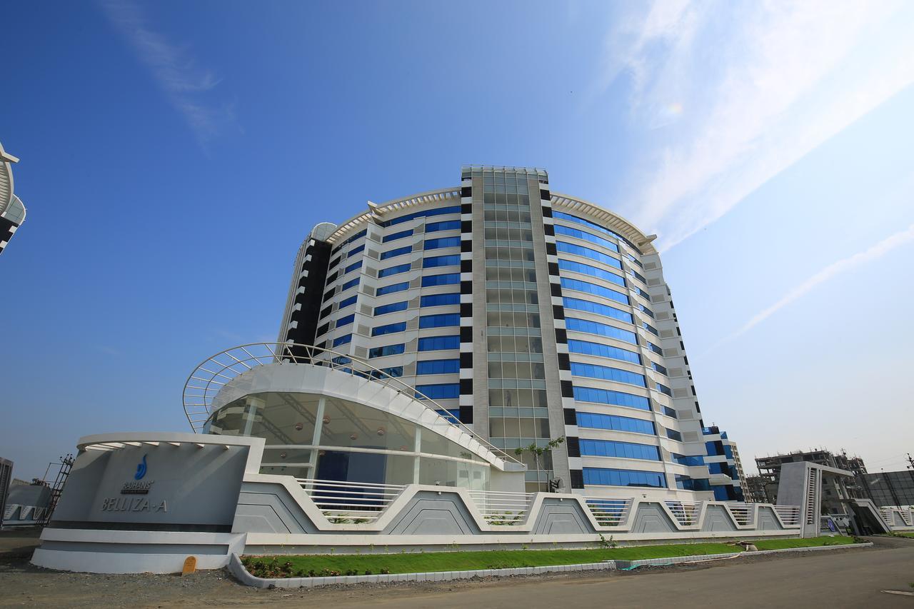 Rajhans Belliza Service Apartment Surat Exterior photo